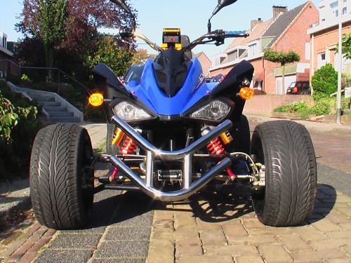 de Quad van papa (1).JPG